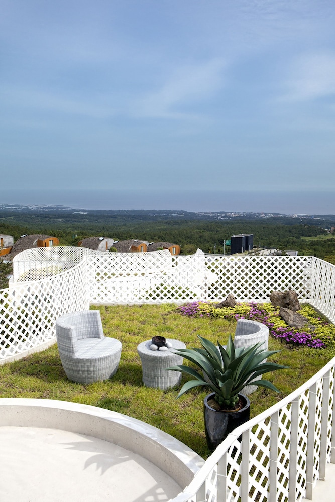 lotte resort jeju artvillas