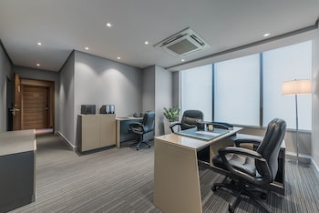 ascott bonifacio global city manila