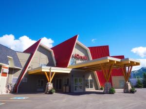 The Kanata By Bcminns Blairmore,Blairmore>>Bellevue,4 star