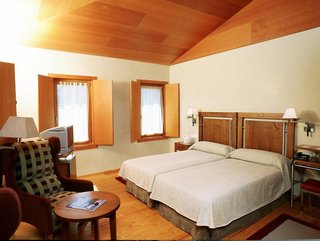 Parador De Santo Estevo,Ourense>>Nogueira De Ramuin,4 star