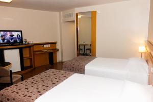 hotel golden park internacional foz and convencoes by nacional inn