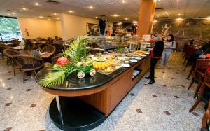 hotel golden park internacional foz and convencoes by nacional inn