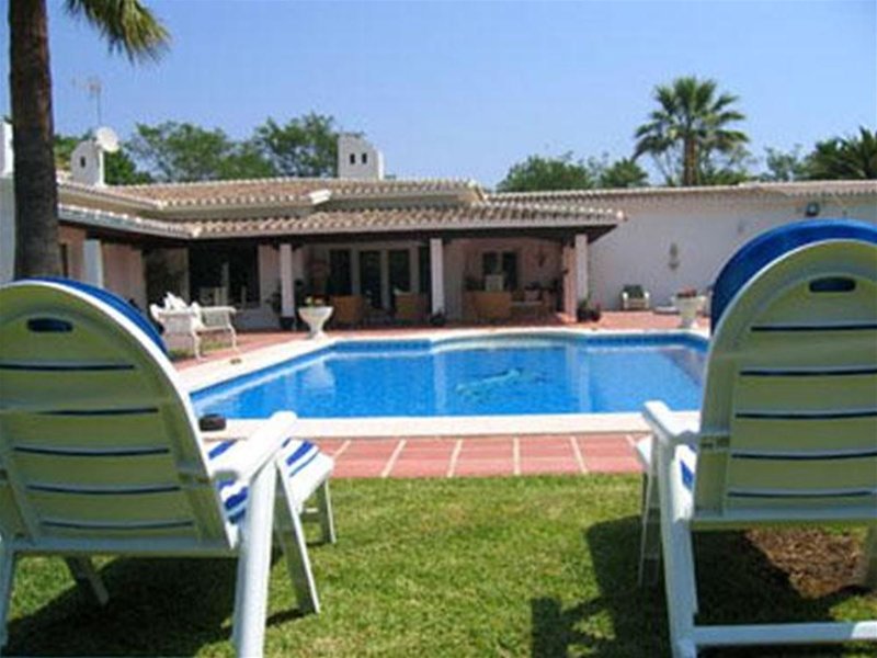 hotel torremolinos centro by croma