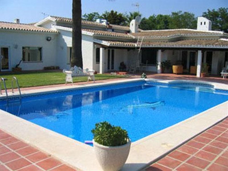 hotel torremolinos centro by croma