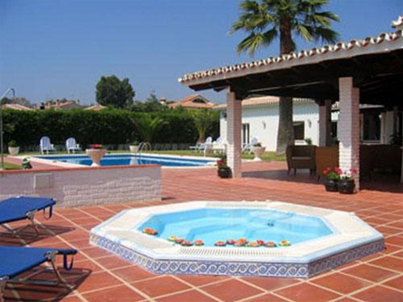 hotel torremolinos centro by croma