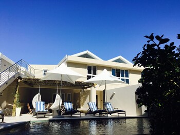 Abalone Guest Lodge,Hermanus>>Cape Town,4 star