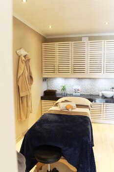 abalone guest lodge