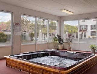 super 8 by wyndham sevierville riverside