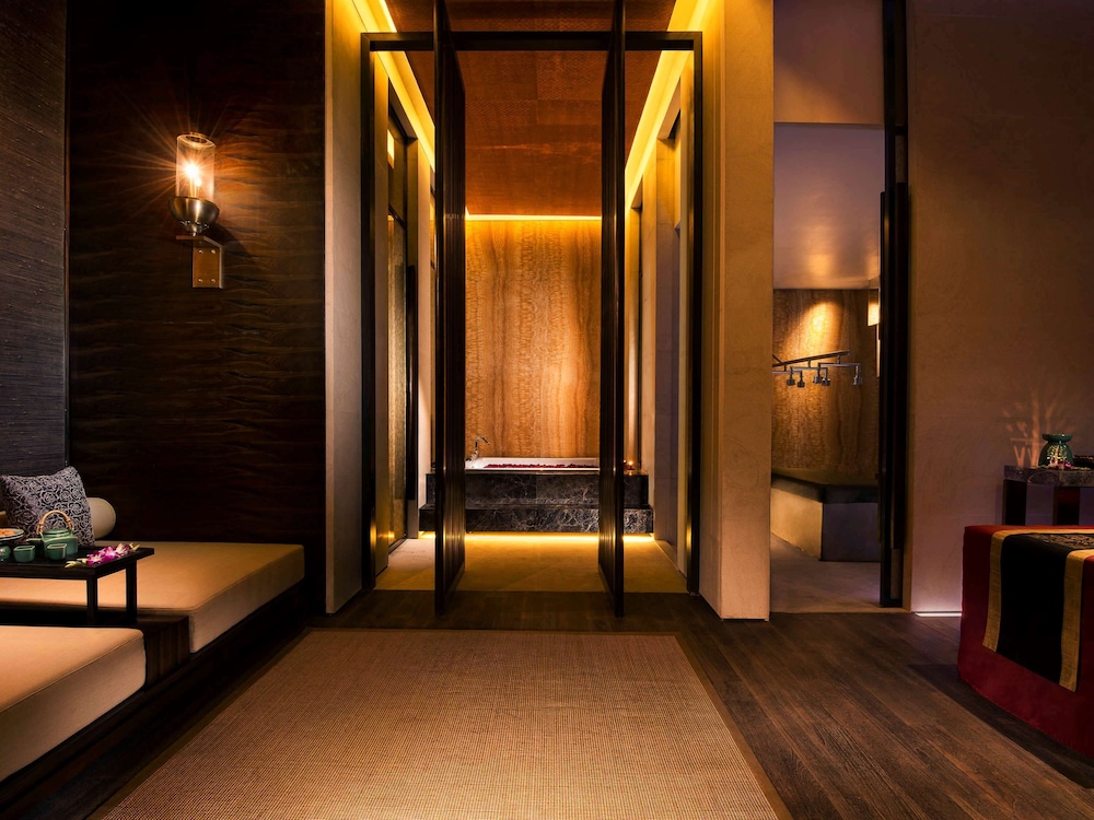 banyan tree shanghai on the bund