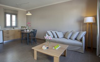 louis st elias resort and waterpark