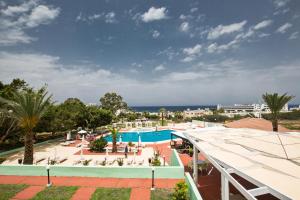 Adelais Bay Hotel,Near Fig Tree Bay,3 star