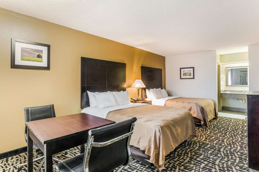 quality inn russellville