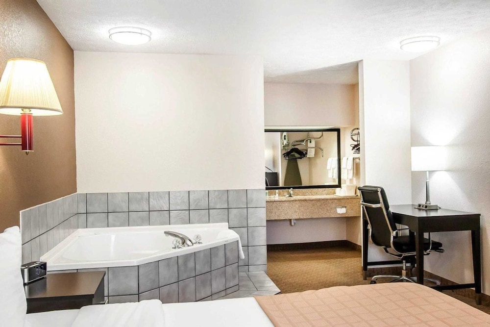 quality inn savannah south