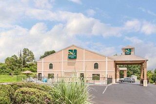 Quality Inn Savannah South,Tennessee>>Savannah,3 star