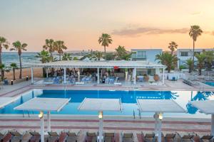 dome beach marina hotel and resort