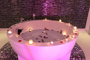 Dome Beach Marina Hotel & Resort,Near Makronissos Beach,4 star