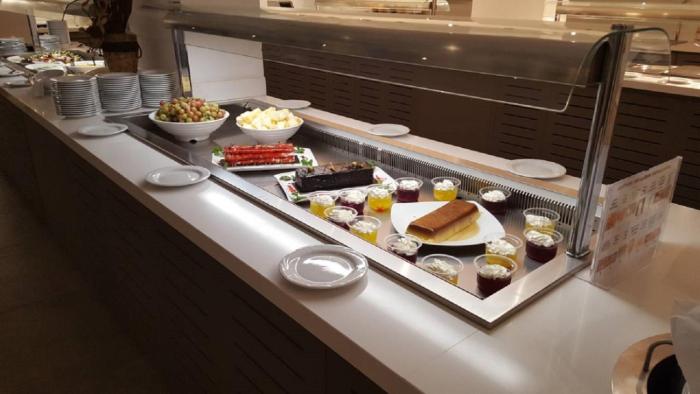 anthea hotel apartments