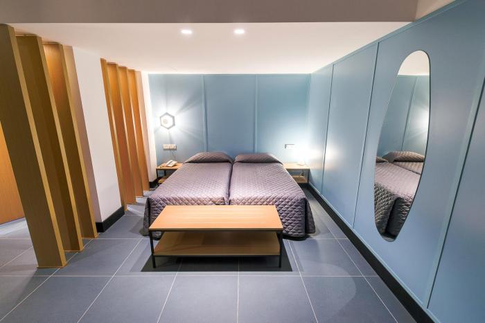 anthea hotel apartments