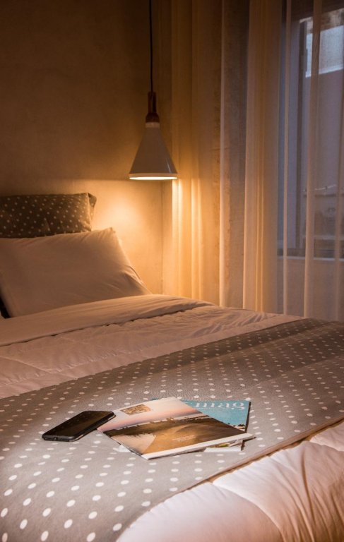 elia zampeliou hotel adults only