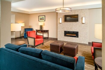 comfort inn and suites
