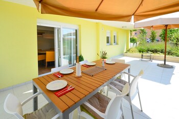 Villa Liburnum,Pag Island>>Murvica,4 star