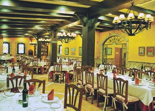 hotel asador albenzaire
