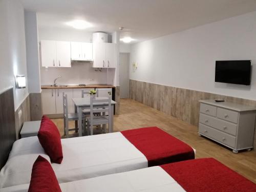 apartamentos puerta del sur
