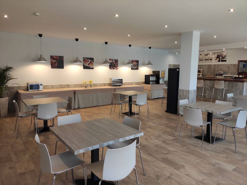 apartamentos puerta del sur