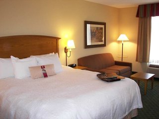 Hampton Inn Guntersville,Etowah County>>Albertville,2.5 star