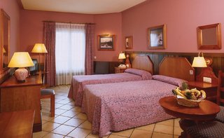 The Mountains Hotel,Monachil>>Granada,3 star