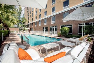 Hampton Inn By Hilton Hallandale Beach Aventura,Fort Lauderdale>>Aventura,3 star