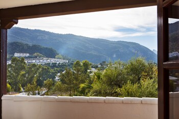 tugasa hotel las truchas