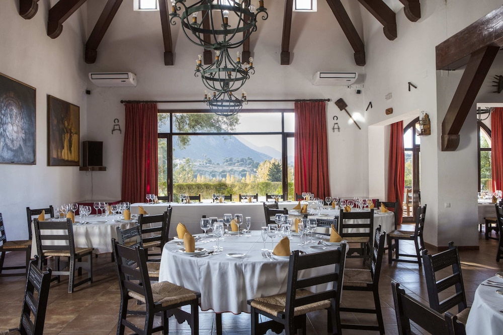 tugasa hotel las truchas