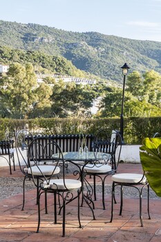 tugasa hotel las truchas