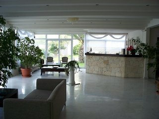 iris hotel