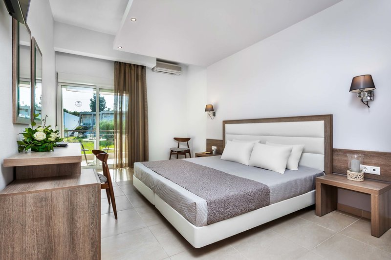 iris hotel