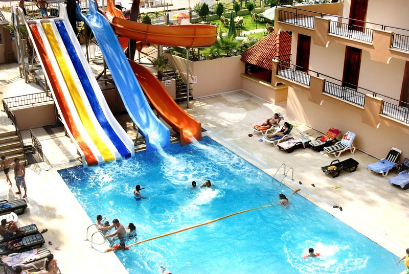 aleria belport beach hotel