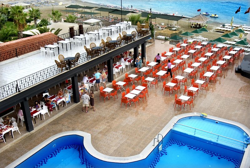 aleria belport beach hotel