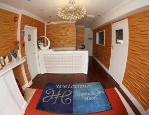Heathrow Inn,Ealing>>Croydon,2 star