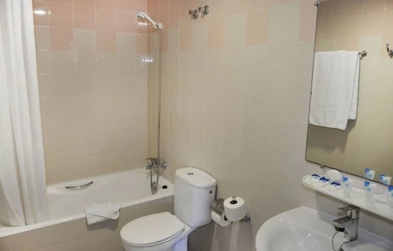 aparthotel bcl levante lux