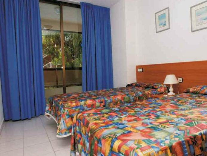 aparthotel bcl levante beach