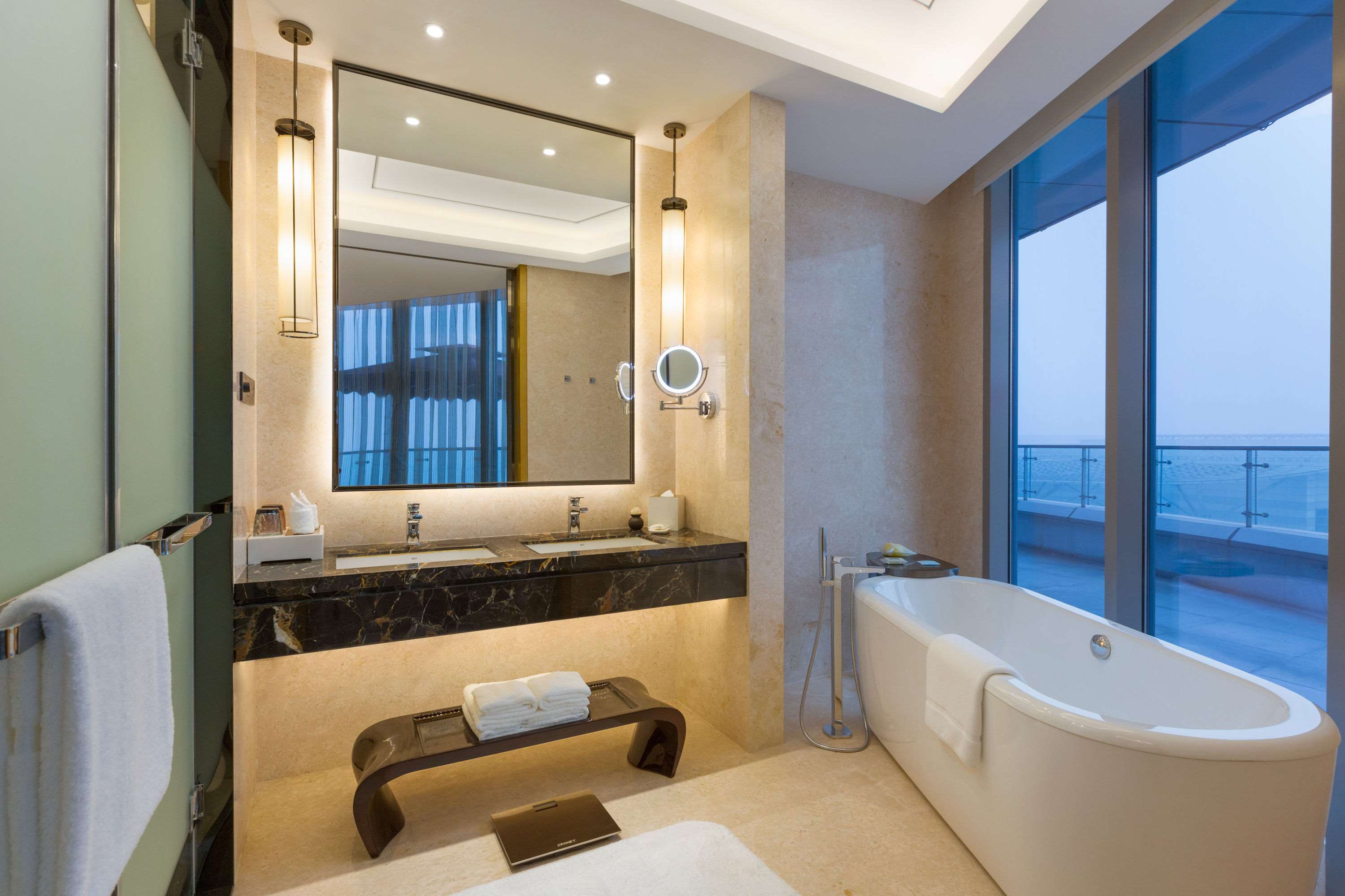 wyndham chongqing yuelai