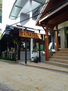 phi phi inn