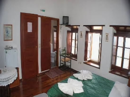 goulas traditional guesthouse