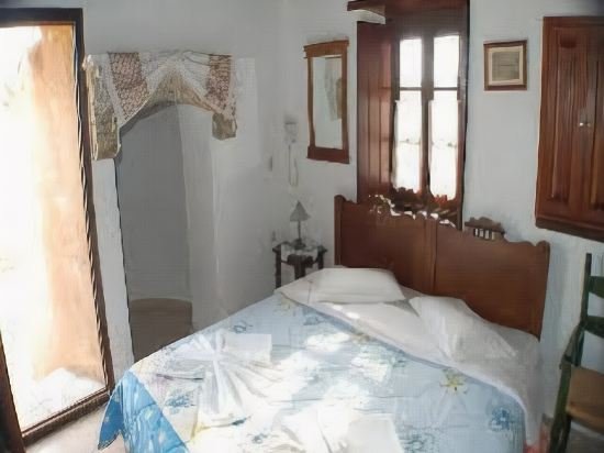 goulas traditional guesthouse