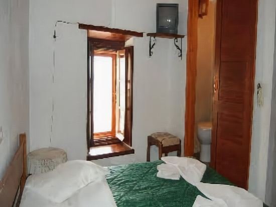 goulas traditional guesthouse