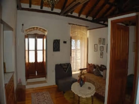 goulas traditional guesthouse