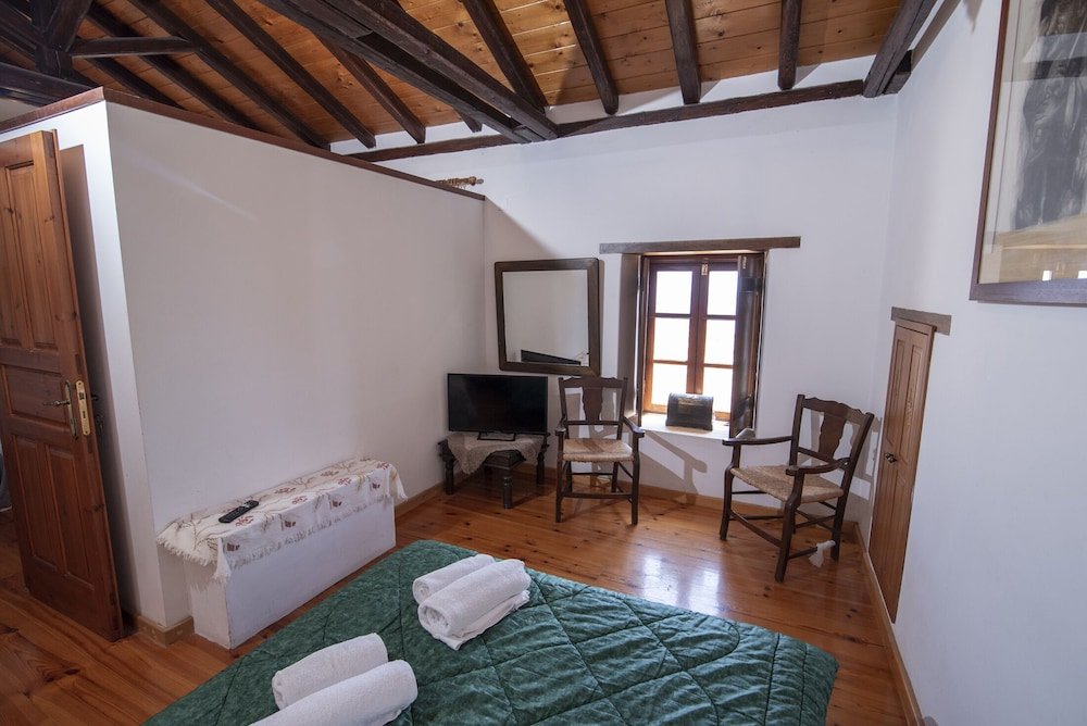 goulas traditional guesthouse