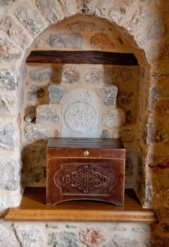 archontiko hatzipanayiotis