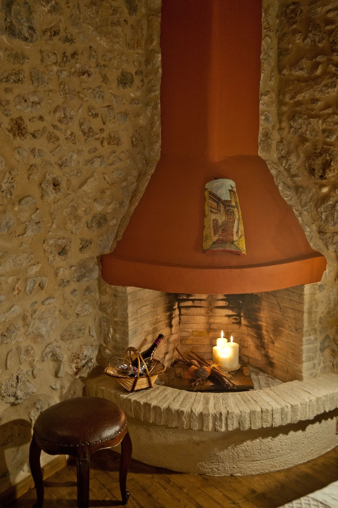 archontiko hatzipanayiotis